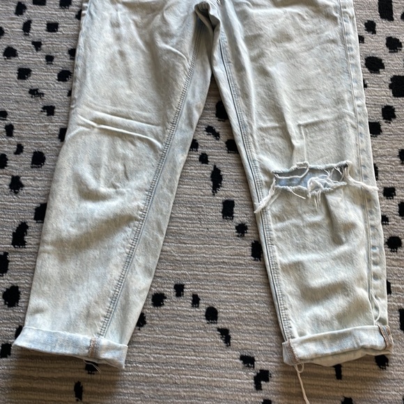 American eagle distressed jeans - Picture 3 of 9